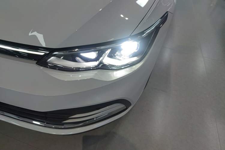 Used Volkswagen Golf 2021 200TSI DSG Pro Left Front Headlight