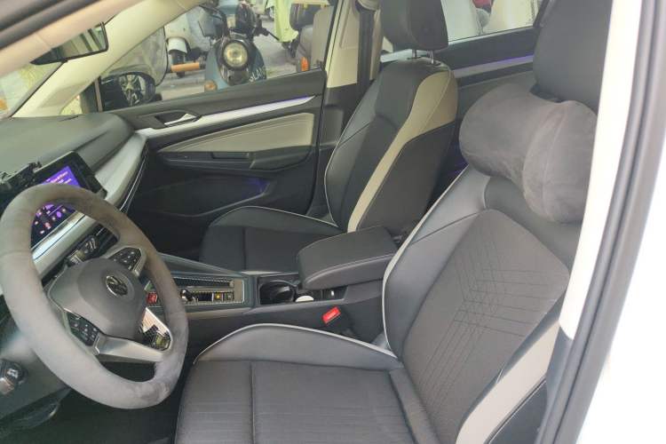 Used Volkswagen Golf 2021 280TSI DSG Pro Left Front Seat