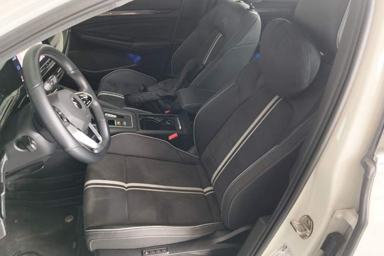 Used Volkswagen Golf 2021 280TSI DSG R-Line Left Front Seat