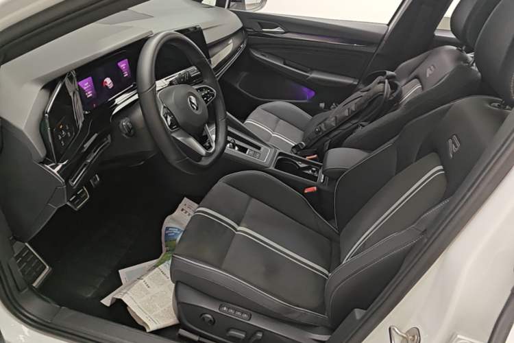 Used Volkswagen Golf 2021 280TSI DSG R-Line Left Front Seat