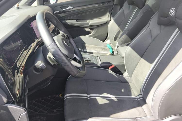Used Volkswagen Golf 2021 280TSI DSG R-Line Left Front Seat