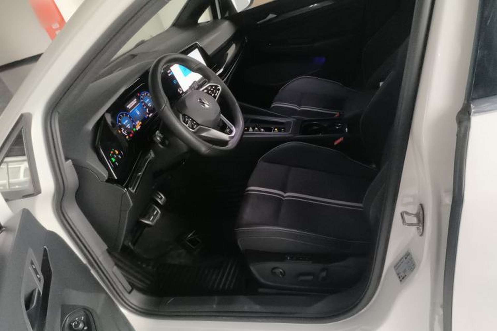 Used Volkswagen Golf 2021 280TSI DSG R-Line Left Front Seat