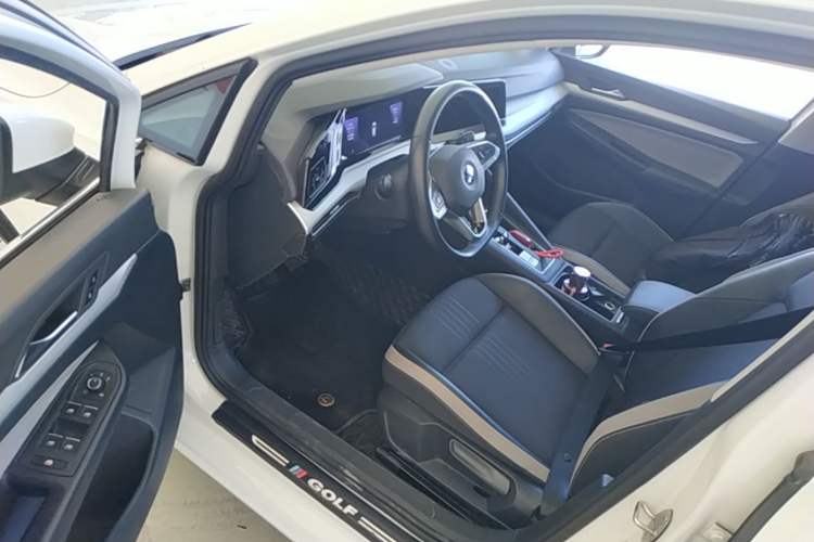 Used Volkswagen Golf 2021 280TSI DSG Pro Left Front Seat