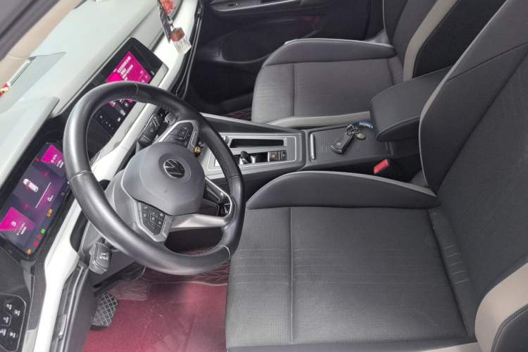 Used Volkswagen Golf 2021 200TSI DSG Pro Left Front Seat