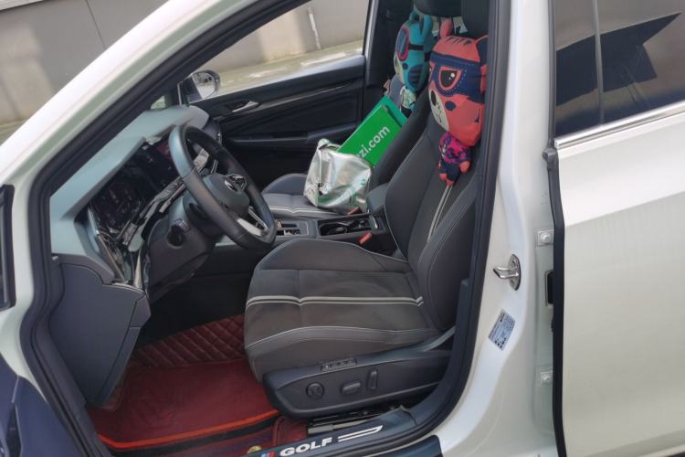 Used Volkswagen Golf 2021 280TSI DSG R-Line Left Front Seat