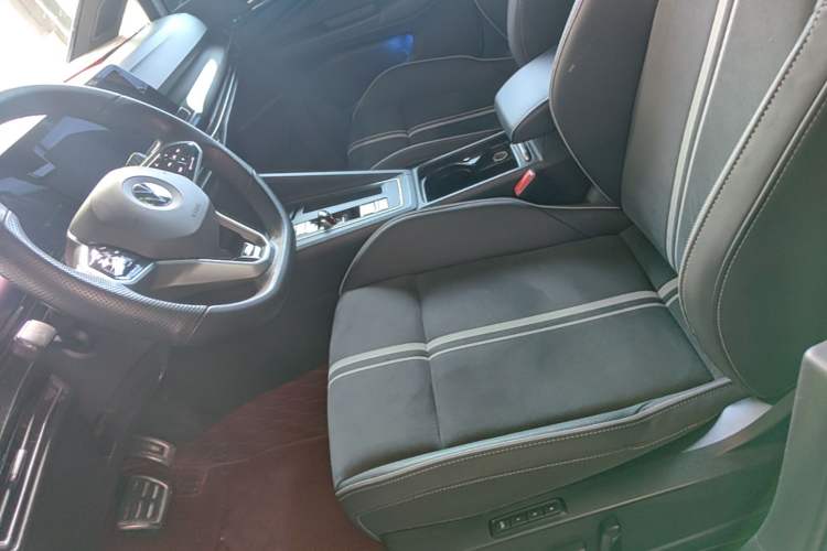 Used Volkswagen Golf 2021 280TSI DSG R-Line Left Front Seat