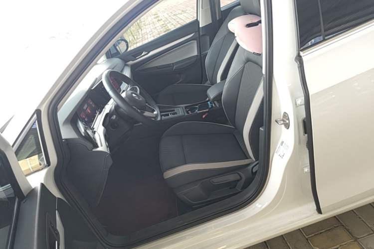 Used Volkswagen Golf 2021 280TSI DSG Pro Left Front Seat