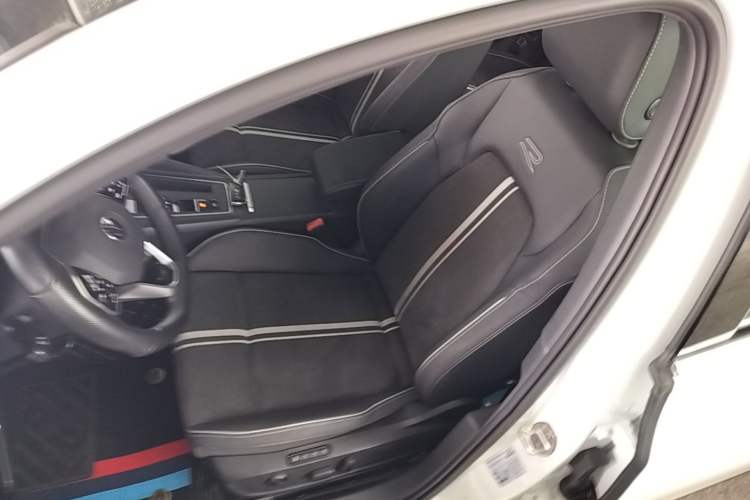 Used Volkswagen Golf 2021 280TSI DSG R-Line Left Front Seat
