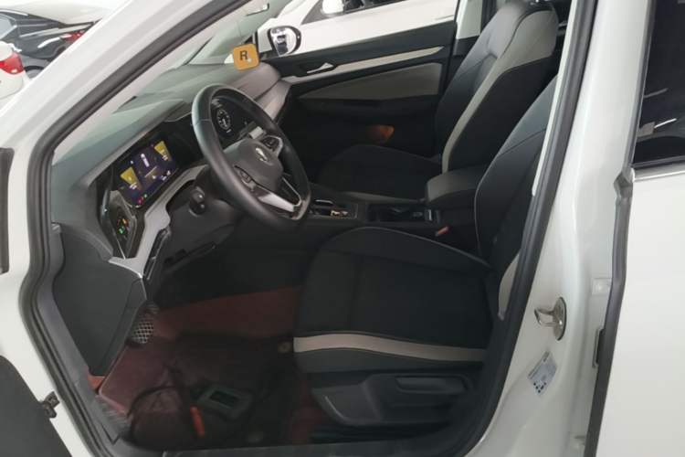 Used Volkswagen Golf 2021 280TSI DSG Pro First Edition Left Front Seat