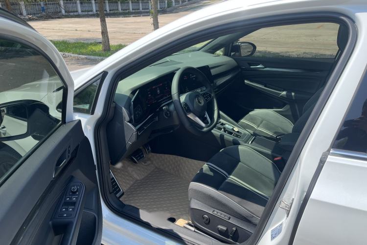 Used Volkswagen Golf 2021 280TSI DSG R-Line Left Front Seat