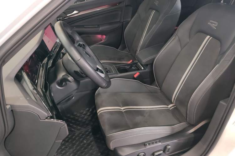 Used Volkswagen Golf 2021 280TSI DSG R-Line Left Front Seat