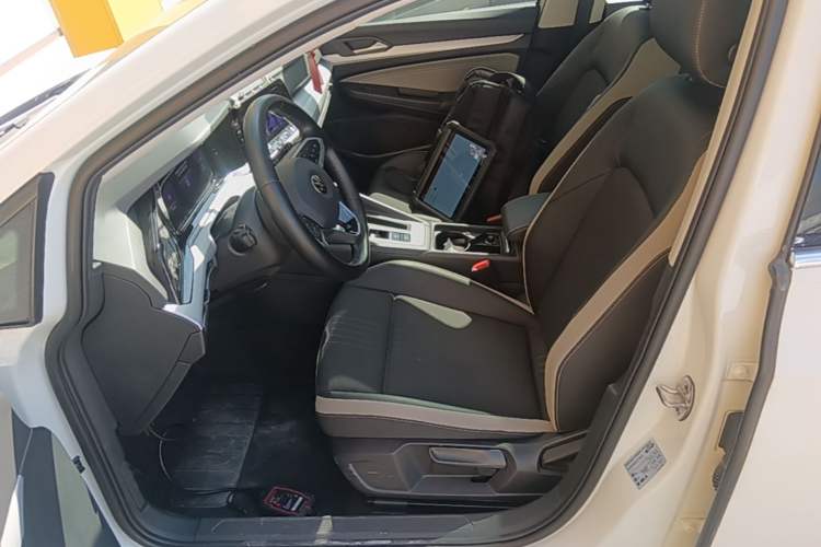 Used Volkswagen Golf 2021 200TSI DSG Pro Left Front Seat