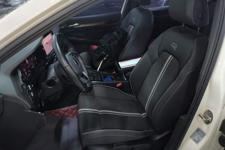 Used Volkswagen Golf 2021 280TSI DSG R-Line Left Front Seat