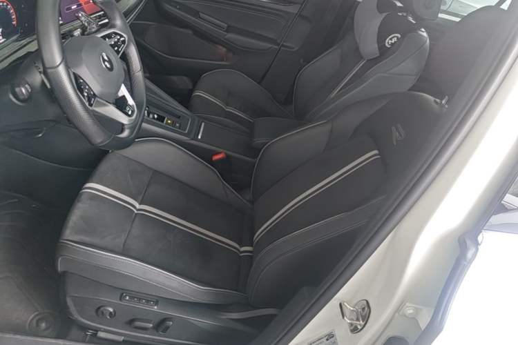 Used Volkswagen Golf 2021 280TSI DSG Pro First Edition Left Front Seat