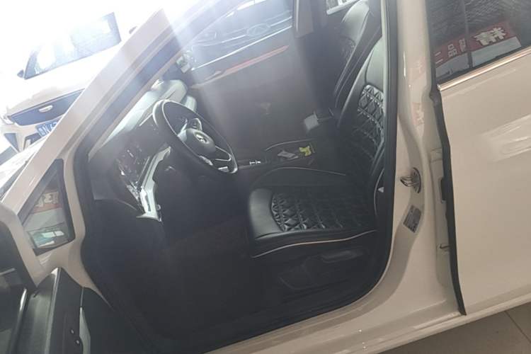 Used Volkswagen Golf 2021 280TSI DSG Pro Left Front Seat