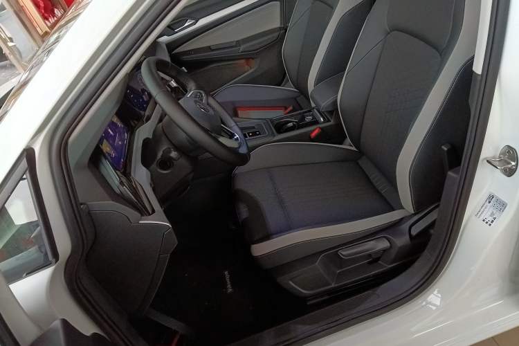 Used Volkswagen Golf 2021 280TSI DSG Pro Left Front Seat