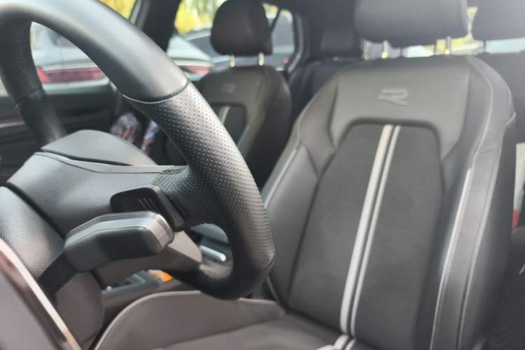 Used Volkswagen Golf 2021 280TSI DSG R-Line Left Front Seat