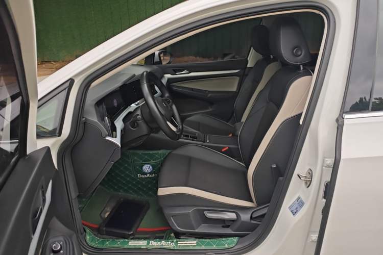 Used Volkswagen Golf 2021 280TSI DSG Pro Left Front Seat