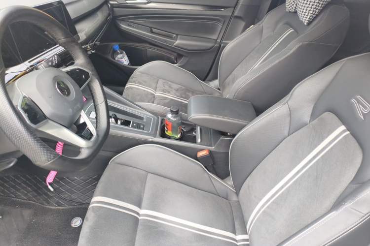 Used Volkswagen Golf 2021 280TSI DSG R-Line Left Front Seat
