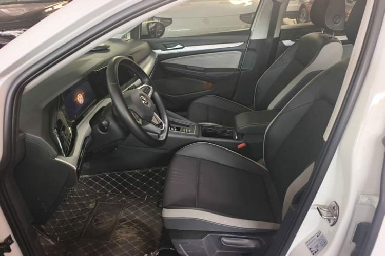 Used Volkswagen Golf 2021 280TSI DSG Pro Left Front Seat