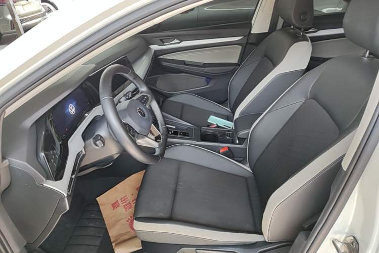 Used Volkswagen Golf 2021 280TSI DSG Pro First Edition Left Front Seat