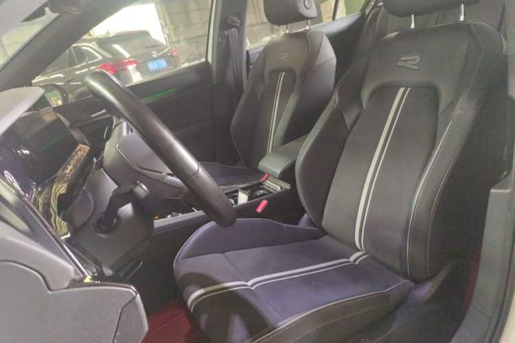 Used Volkswagen Golf 2021 280TSI DSG R-Line Left Front Seat