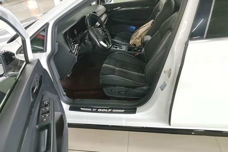 Used Volkswagen Golf 2021 280TSI DSG 30th Anniversary Edition Left Front Seat