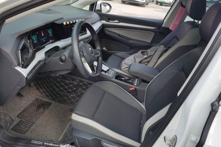 Used Volkswagen Golf 2021 280TSI DSG R-Line Left Front Seat