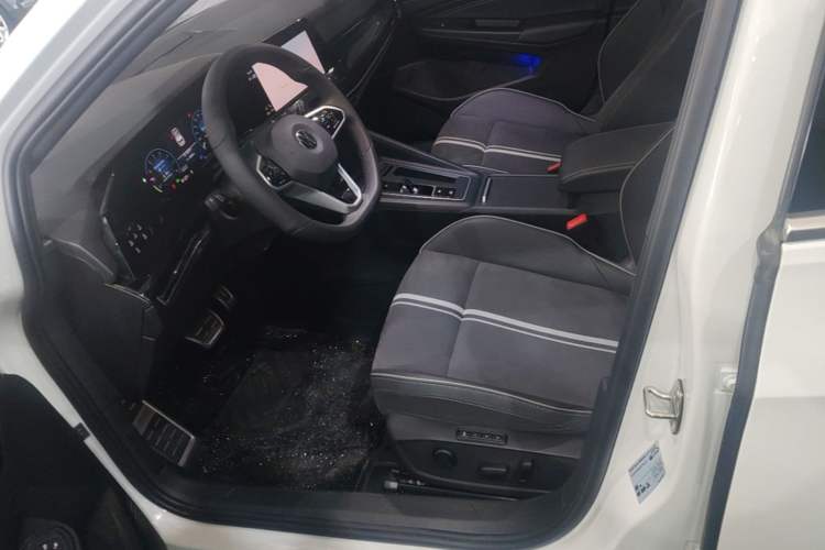 Used Volkswagen Golf 2021 280TSI DSG R-Line Left Front Seat