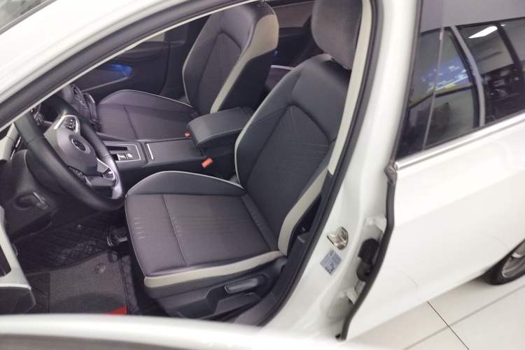 Used Volkswagen Golf 2021 280TSI DSG Pro Left Front Seat