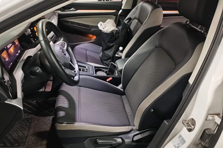 Used Volkswagen Golf 2021 280TSI DSG Pro First Edition Left Front Seat