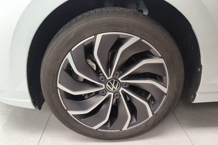 Used Volkswagen Golf 2021 280TSI DSG Pro Left Front Wheel Hub