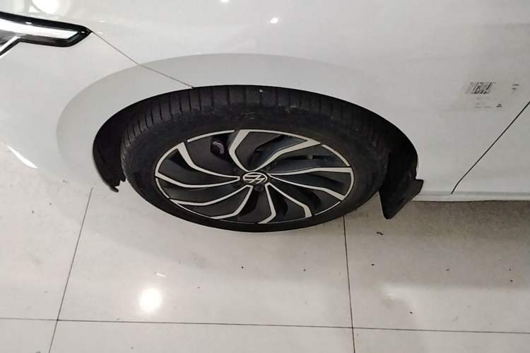 Used Volkswagen Golf 2021 280TSI DSG Pro Left Front Wheel Hub