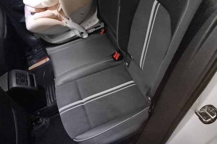 Used Volkswagen Golf 2021 280TSI DSG R-Line Left Rear Seat