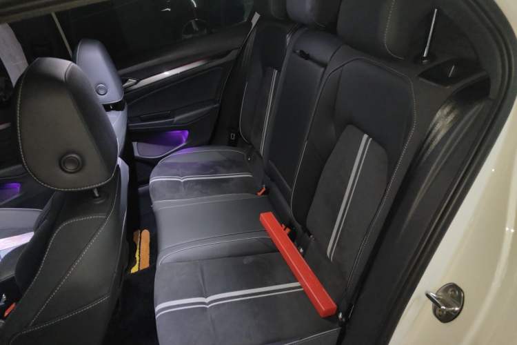 Used Volkswagen Golf  Left Rear Seat