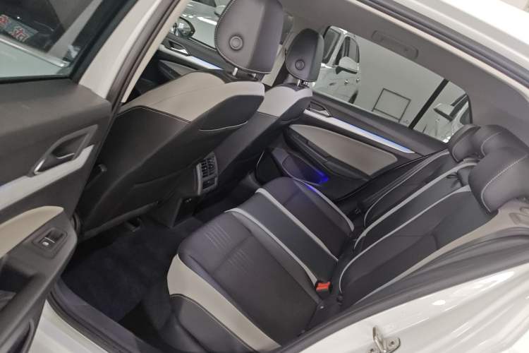 Used Volkswagen Golf 2021 280TSI DSG Pro Left Rear Seat