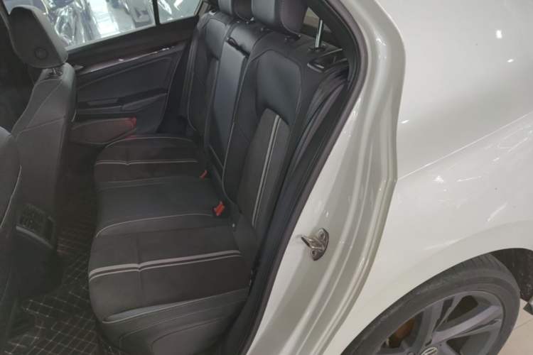 Used Volkswagen Golf 2021 280TSI DSG R-Line Left Rear Seat