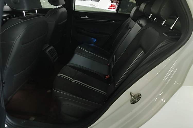 Used Volkswagen Golf 2021 280TSI DSG 30th Anniversary Edition Left Rear Seat