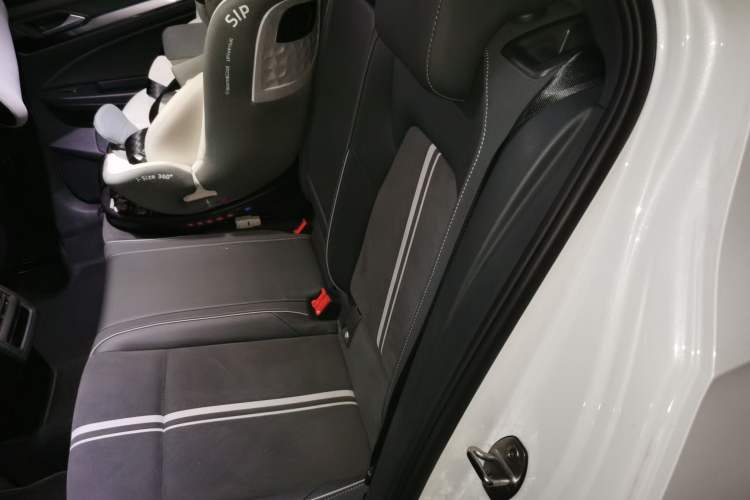 Used Volkswagen Golf 2021 280TSI DSG R-Line Left Rear Seat