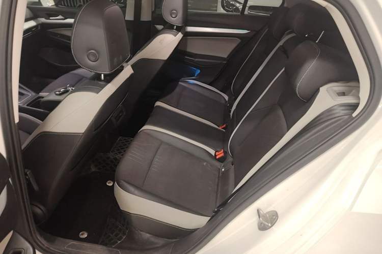 Used Volkswagen Golf 2021 280TSI DSG Pro Left Rear Seat