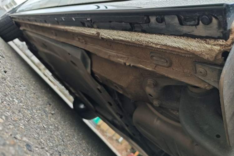 Used Volkswagen Golf 2021 280TSI DSG R-Line Left Side Sill