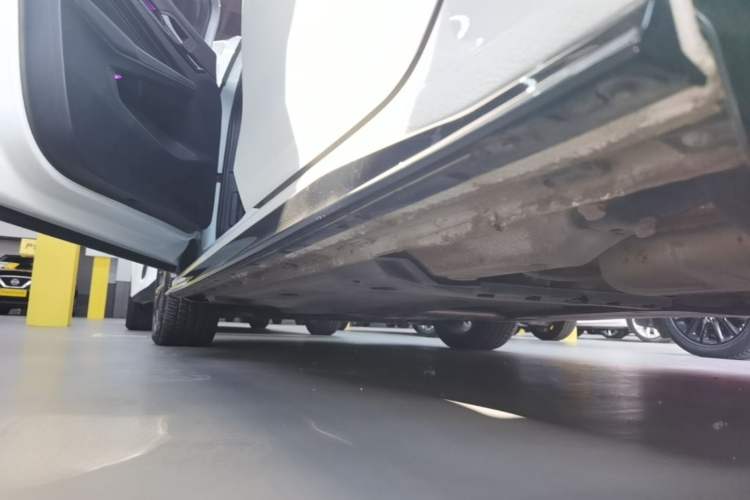 Used Volkswagen Golf 2021 280TSI DSG 30th Anniversary Edition Left Side Sill