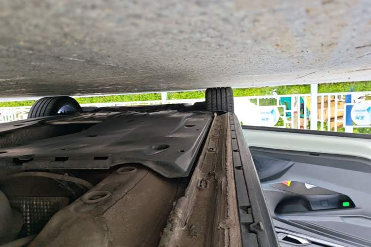 Used Volkswagen Golf 2021 280TSI DSG 30th Anniversary Edition Left Side Sill
