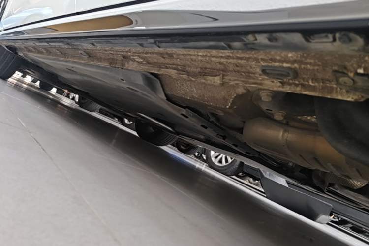 Used Volkswagen Golf 2021 280TSI DSG Pro First Edition Left Side Sill