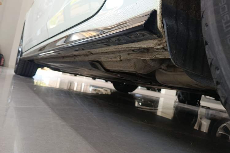 Used Volkswagen Golf 2021 280TSI DSG R-Line Left Side Sill
