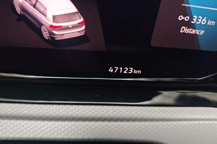 Used Volkswagen Golf 2021 280TSI DSG Pro Odometer Close Up