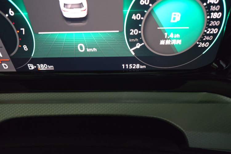 Used Volkswagen Golf 2021 280TSI DSG Pro Odometer Close Up