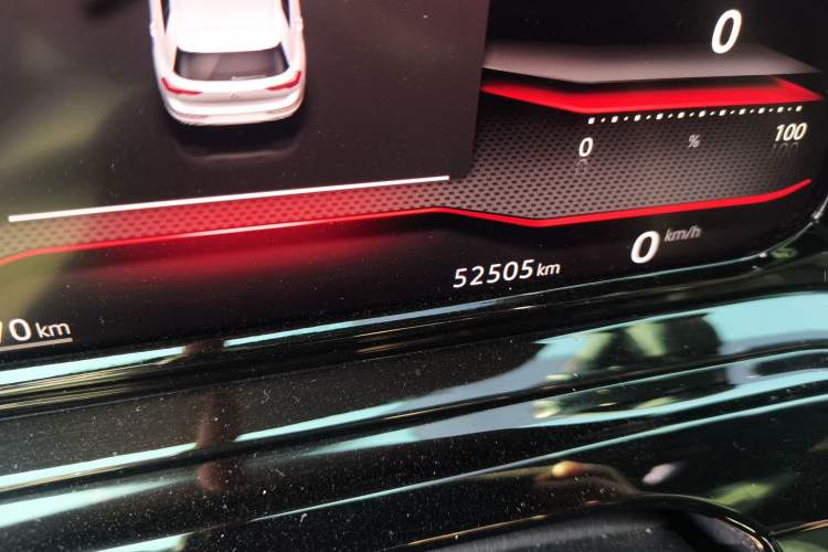 Used Volkswagen Golf 2021 280TSI DSG R-Line Odometer Close Up