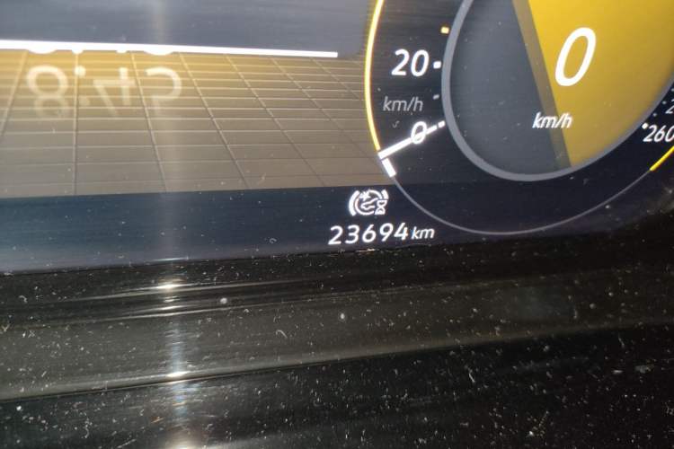 Used Volkswagen Golf 2021 280TSI DSG R-Line Odometer Close Up