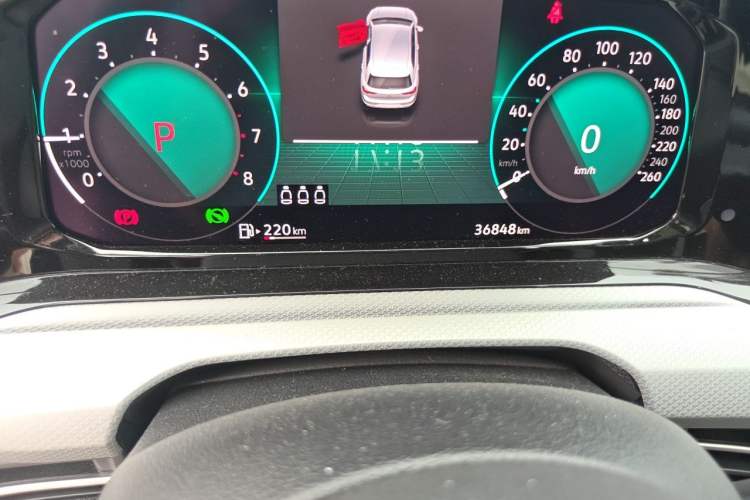 Used Volkswagen Golf 2021 280TSI DSG 30th Anniversary Edition Odometer Close Up